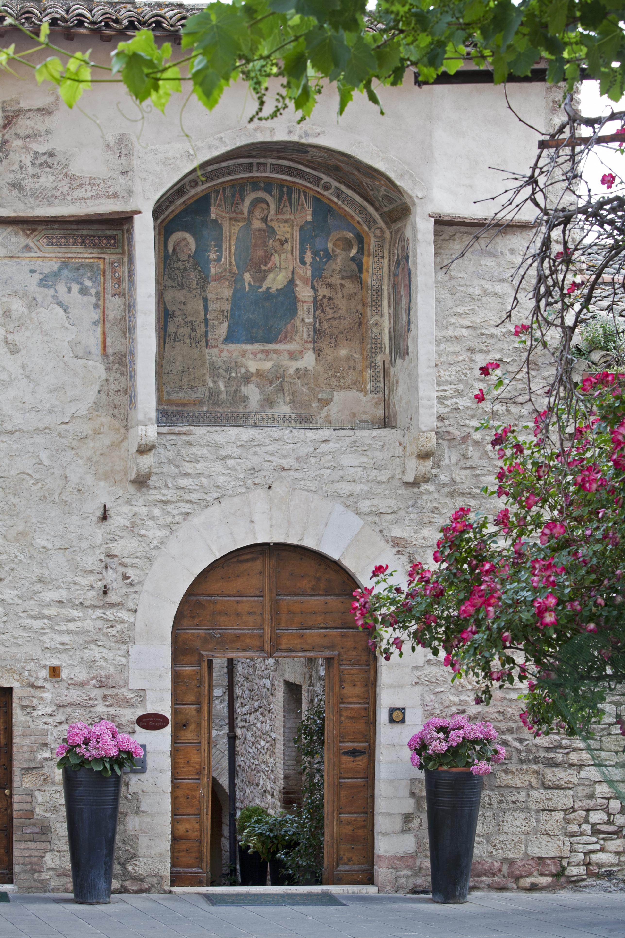 Residenza D'Epoca San Crispino Aparthotel Assisi Exterior photo